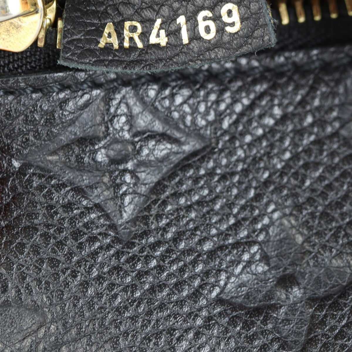 Louis Vuitton Pochette Metis Monogram Empreinte