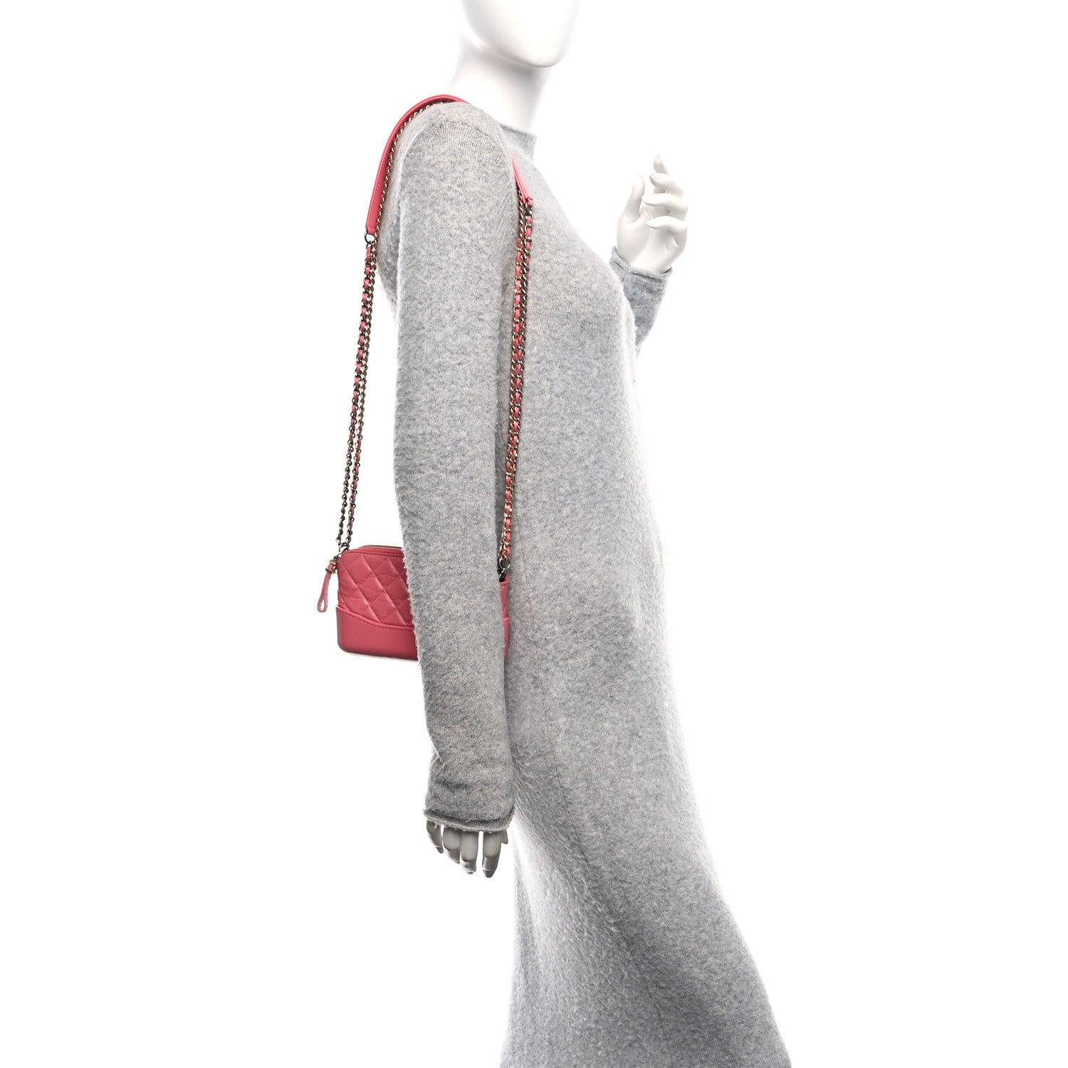 Aged Calfskin Quilted Small Gabrielle Clutch With Chain Pink