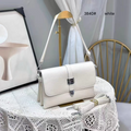 New fashionable and versatile handbag one-shoulder crossbody bag high-end small square bag women's 9213
