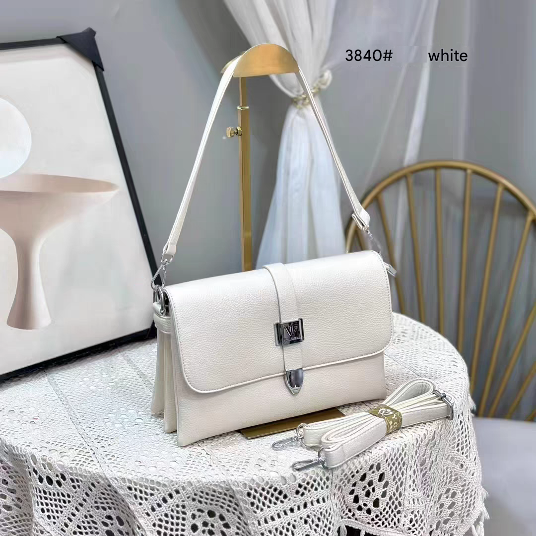 New fashionable and versatile handbag one-shoulder crossbody bag high-end small square bag women's 9213