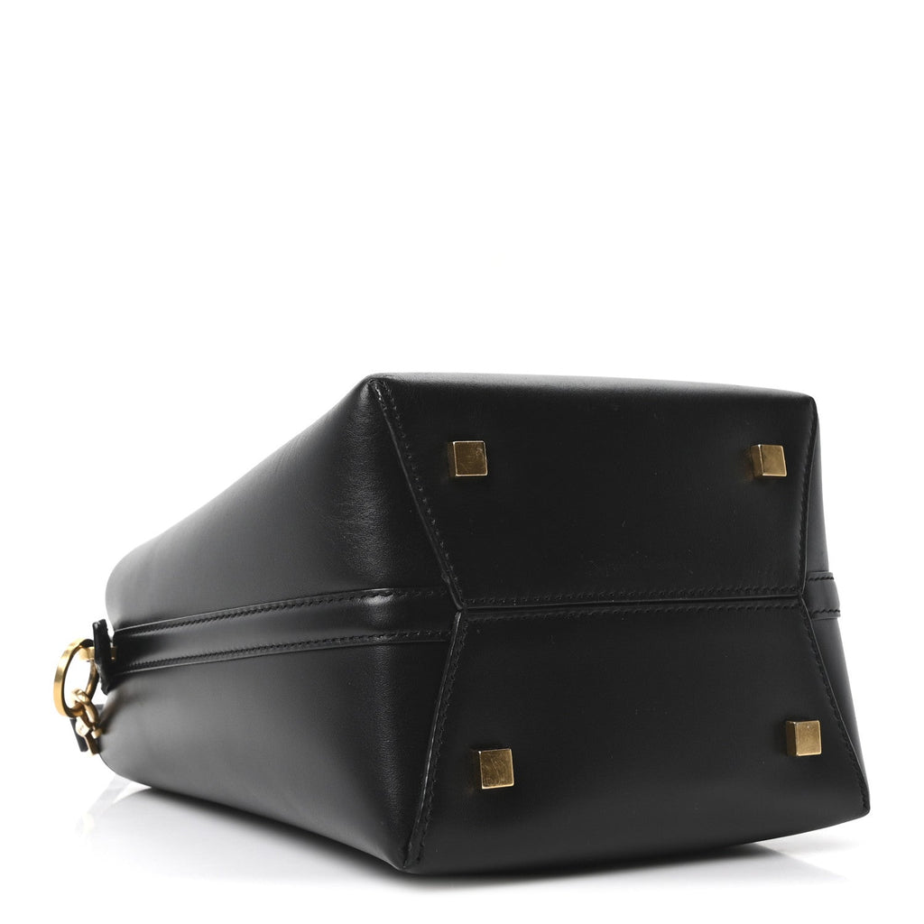 Shiny Calfskin Le 37 Bucket Bag Black