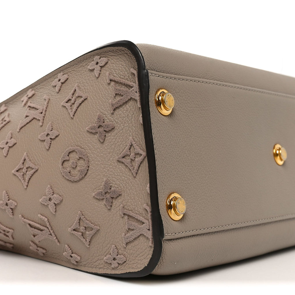 Calfskin Monogram Tufting On My Side Galet