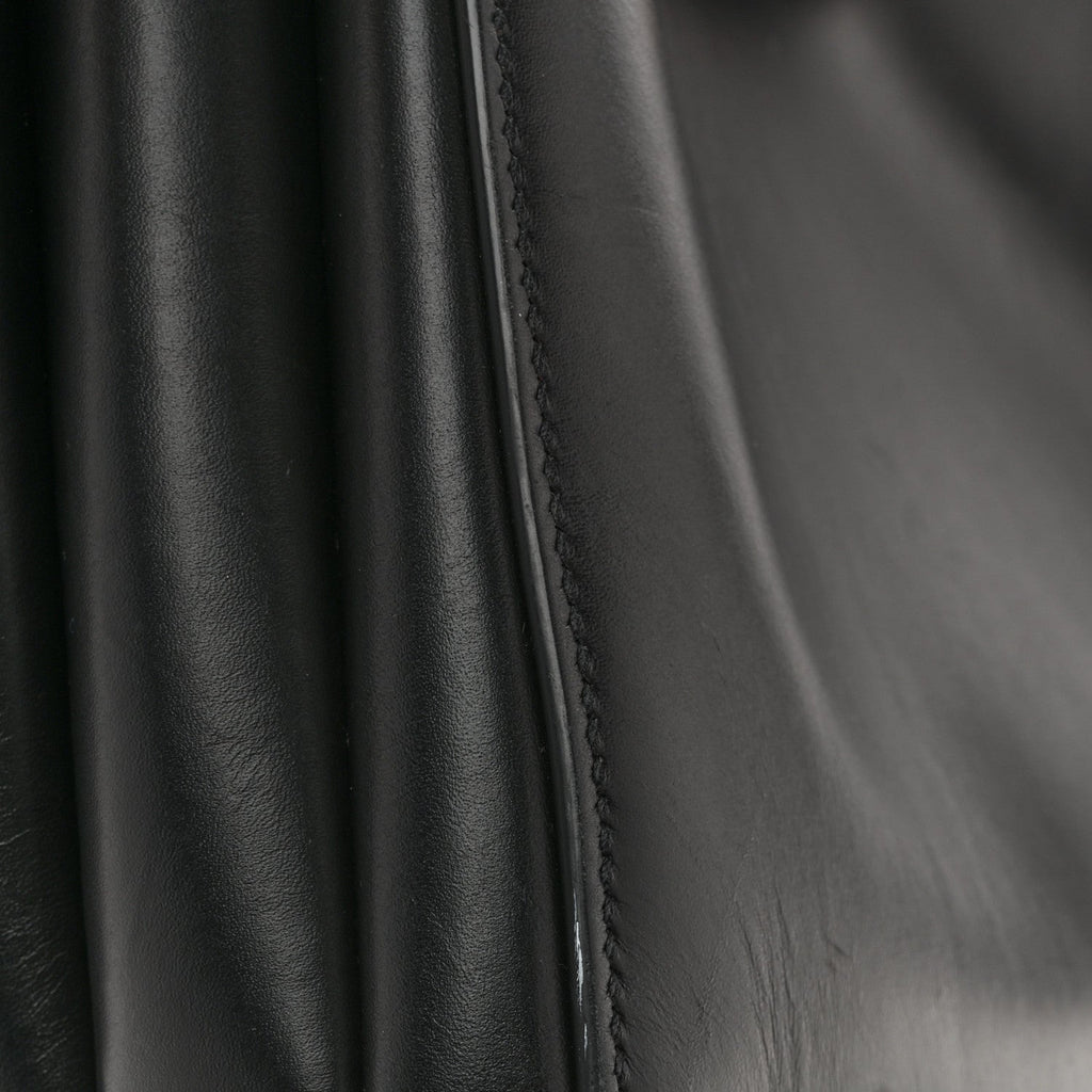 City Calfskin Bibliotheque XL Tote Black