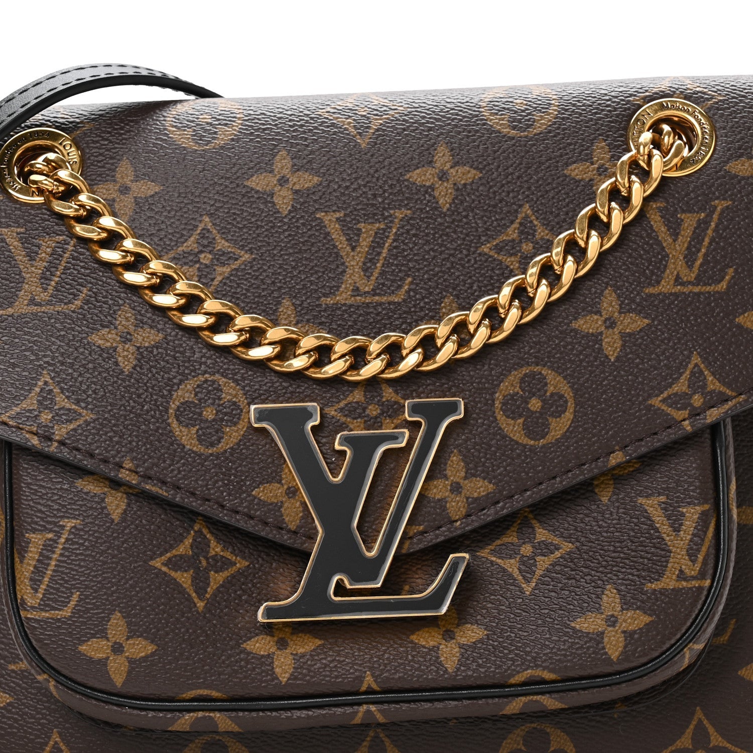 Monogram Passy