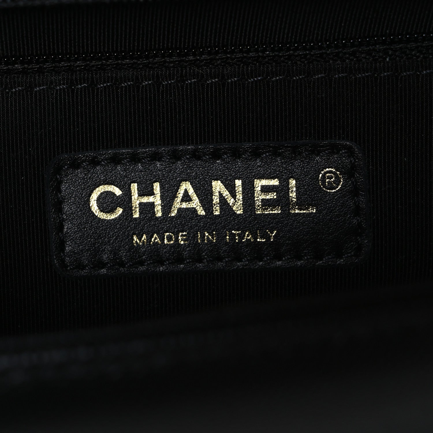 Caviar Quilted New Medium Boy Flap Black