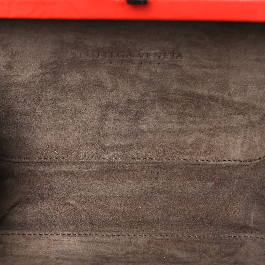 Nappa Intrecciato Knot Clutch Red