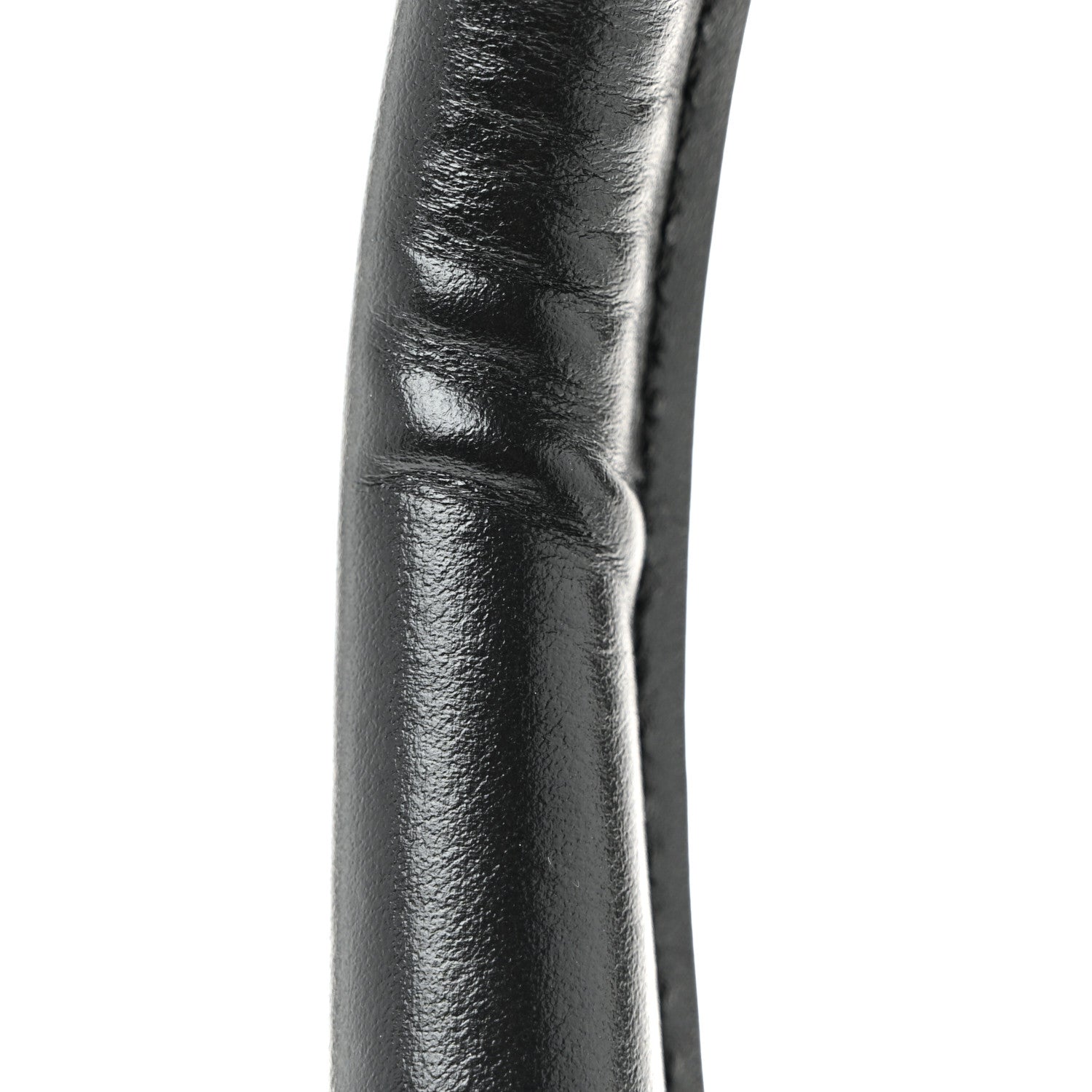 Smooth Calfskin Le Chiquito Moyen Black