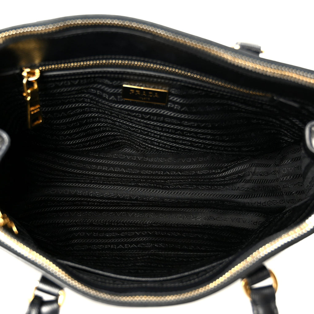 Saffiano Small Galleria Double Zip Tote Black