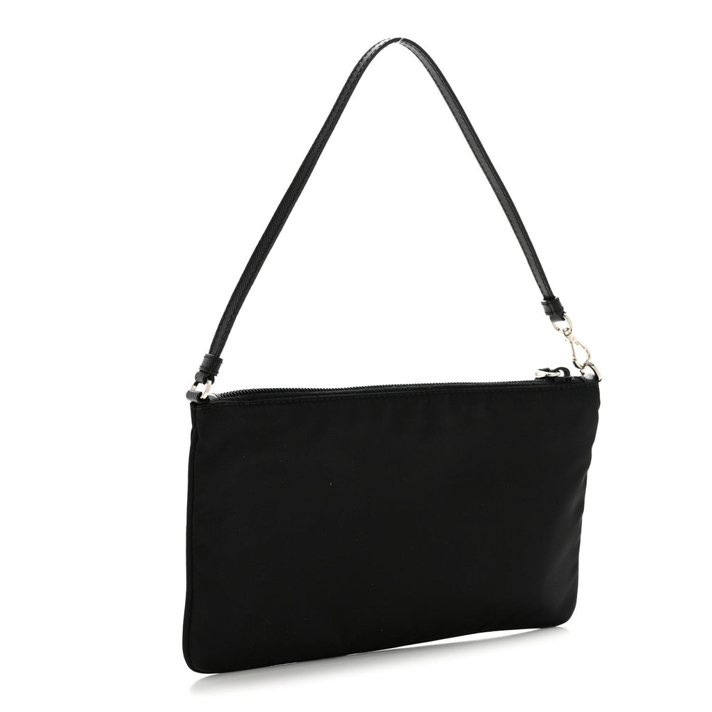 Re-Nylon Vela Pouch Black