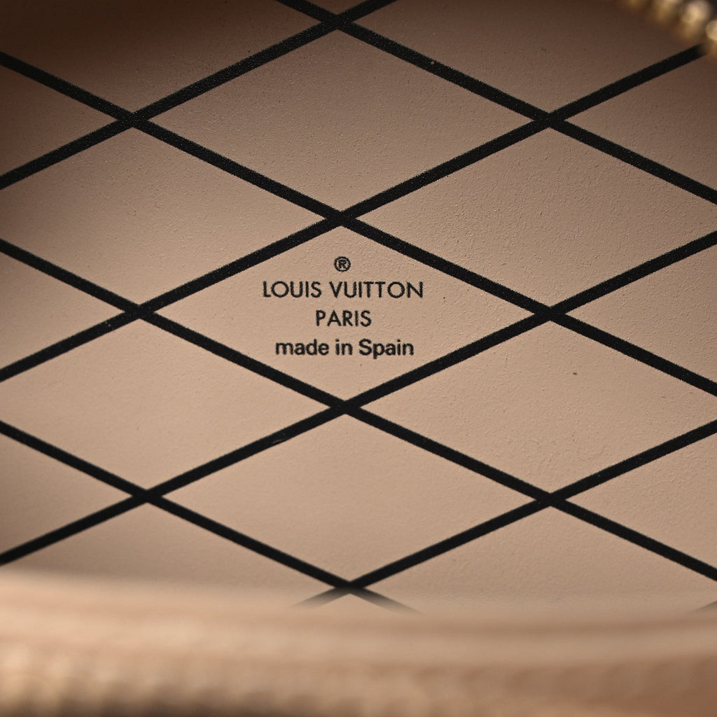 Monogram Mini Boite Chapeau