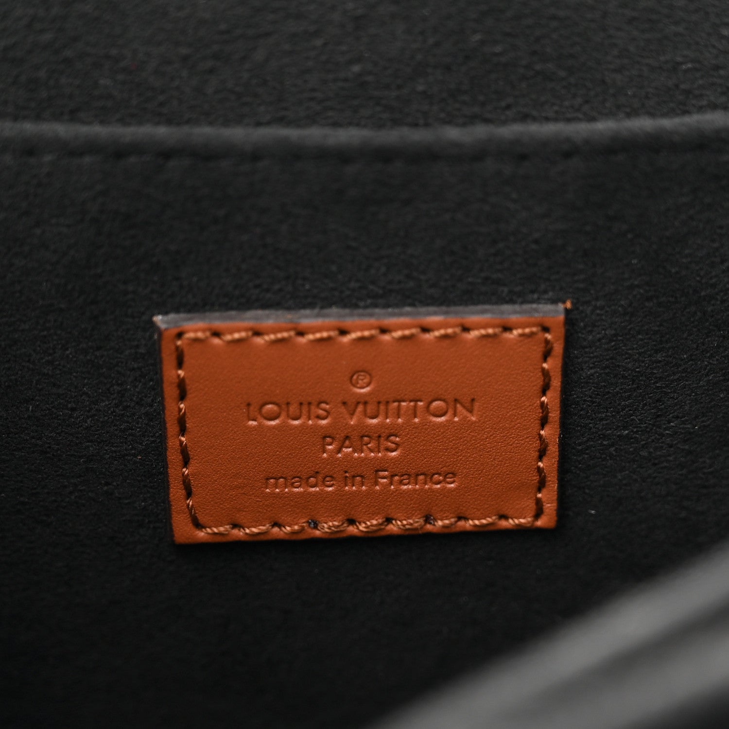 Reverse Monogram Dauphine MM