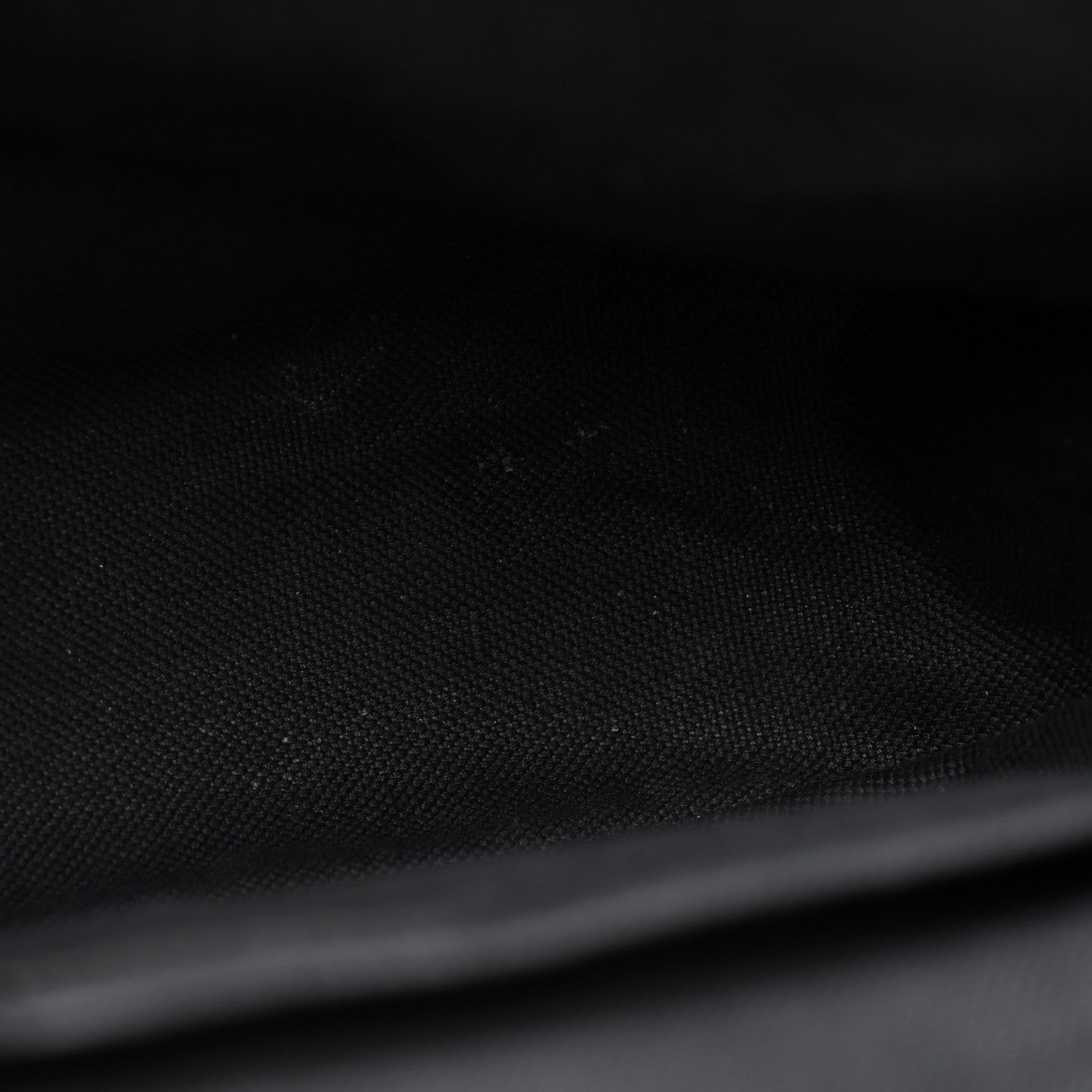GG Supreme Monogram Textured Dollar Calfskin Retro Interlocking G Flap Messenger Bag Black