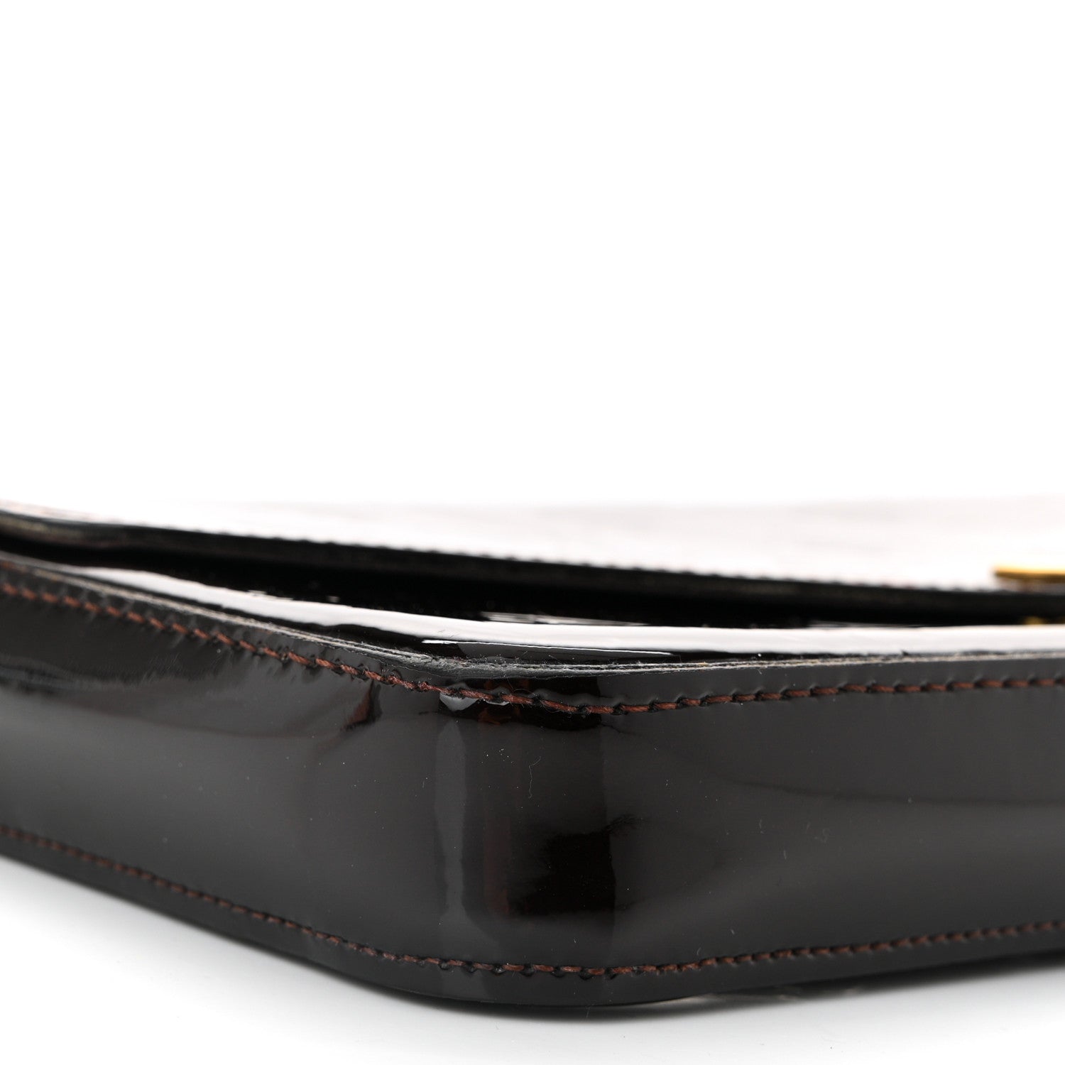 Vernis Pochette Felicie Chain Wallet Amarante