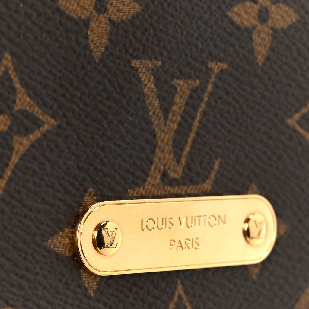 Monogram Lily Wallet On Chain