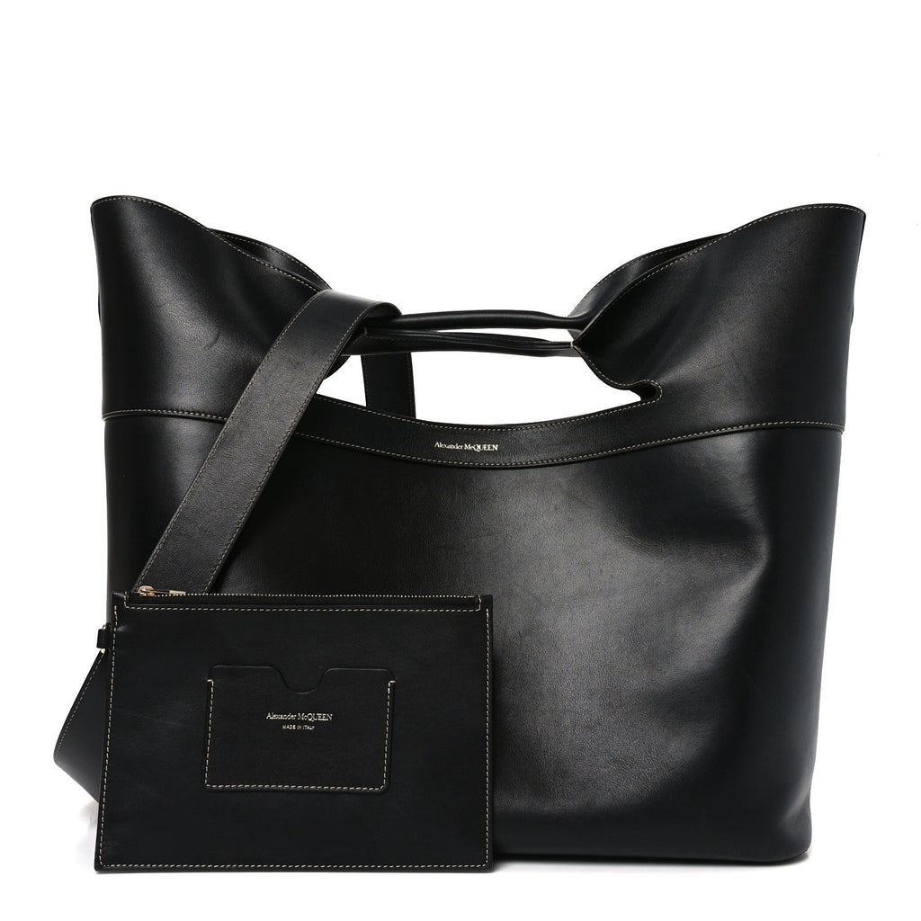 Calfskin Large The Bow Bag Black