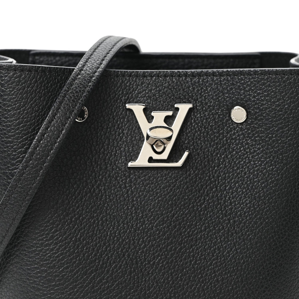 Calfskin Nano Lockme Bucket Black