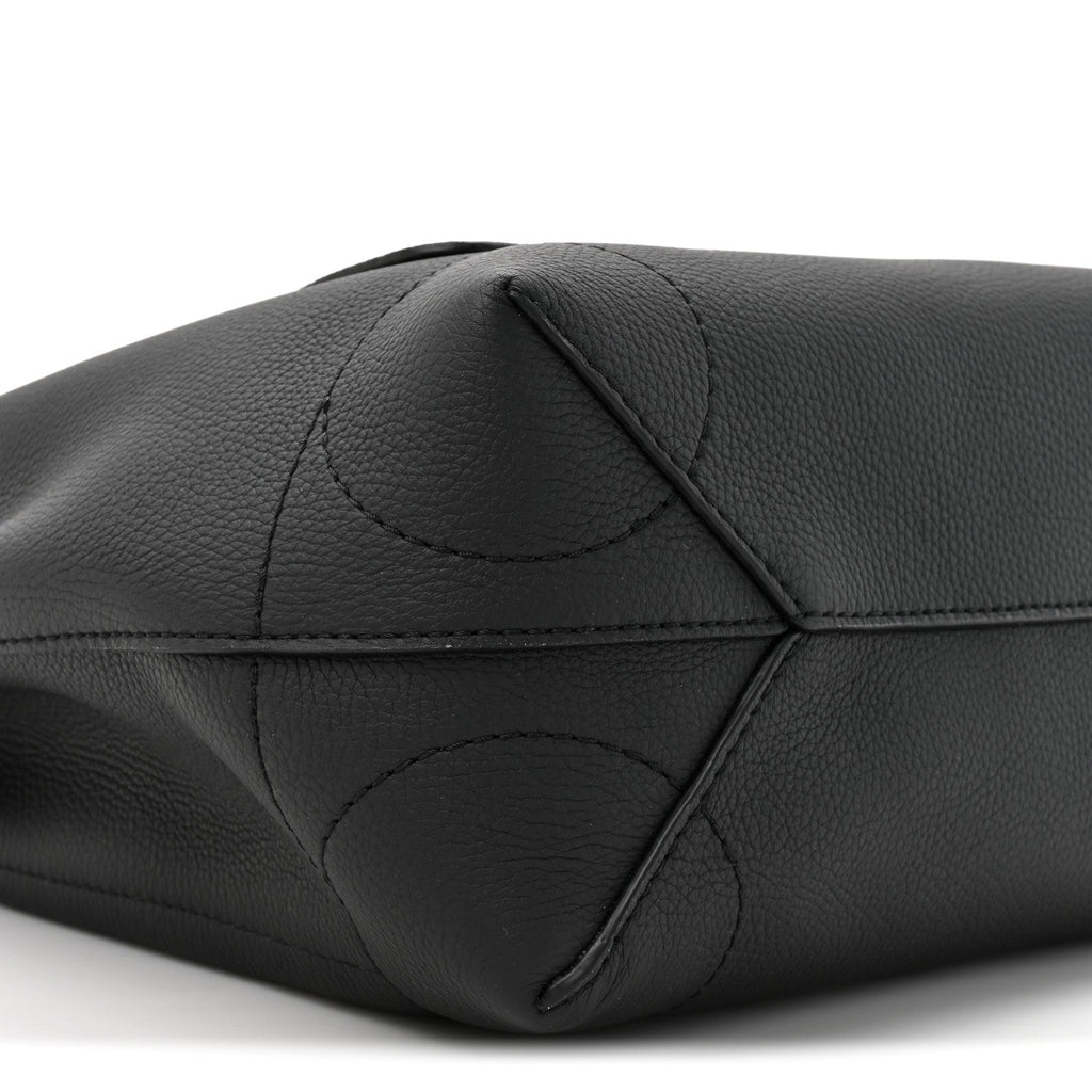 LV Touch Calfskin Steamer 30 H38 Black