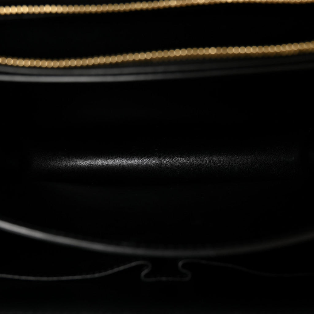 Box Calfskin Medium Classic Box Flap Bag Black