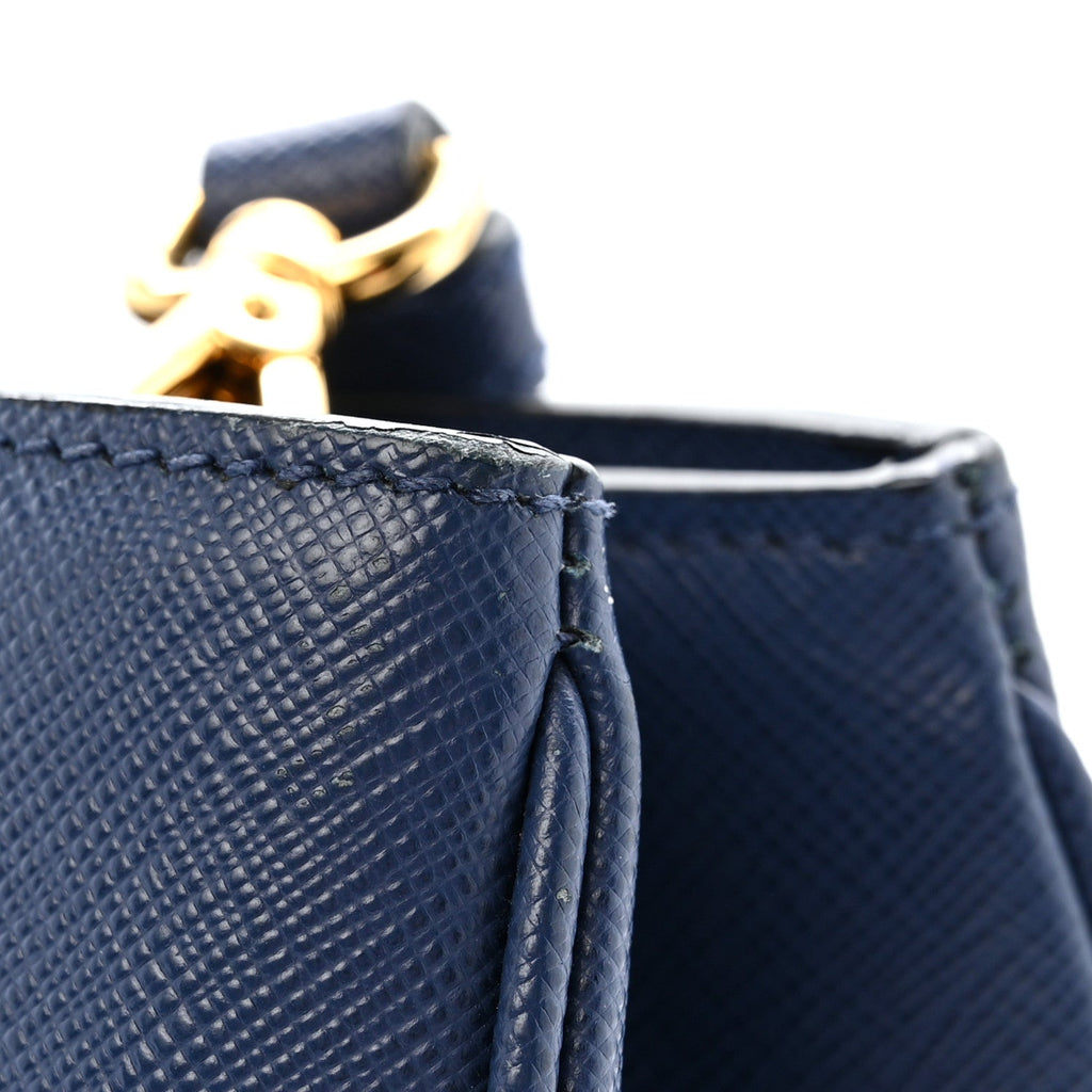 Saffiano Lux Medium Tote Bluette