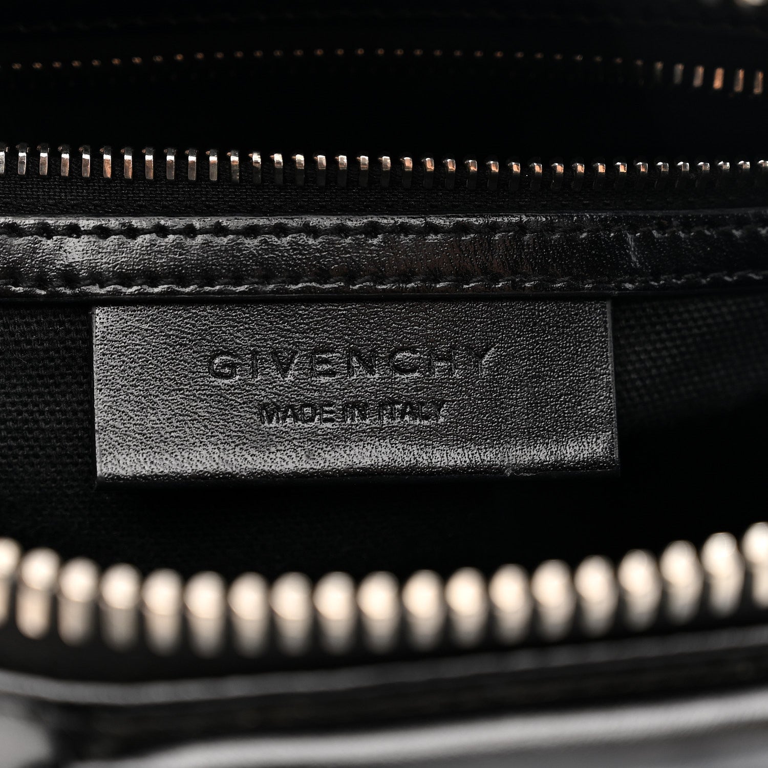Shiny Lord Calfskin Mini Antigona Black