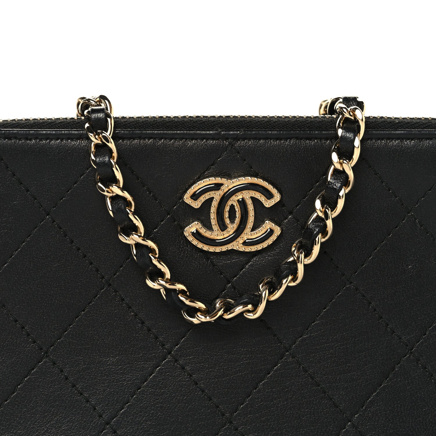 Goatskin Enamel Quilted Small Clutch With Chain Black