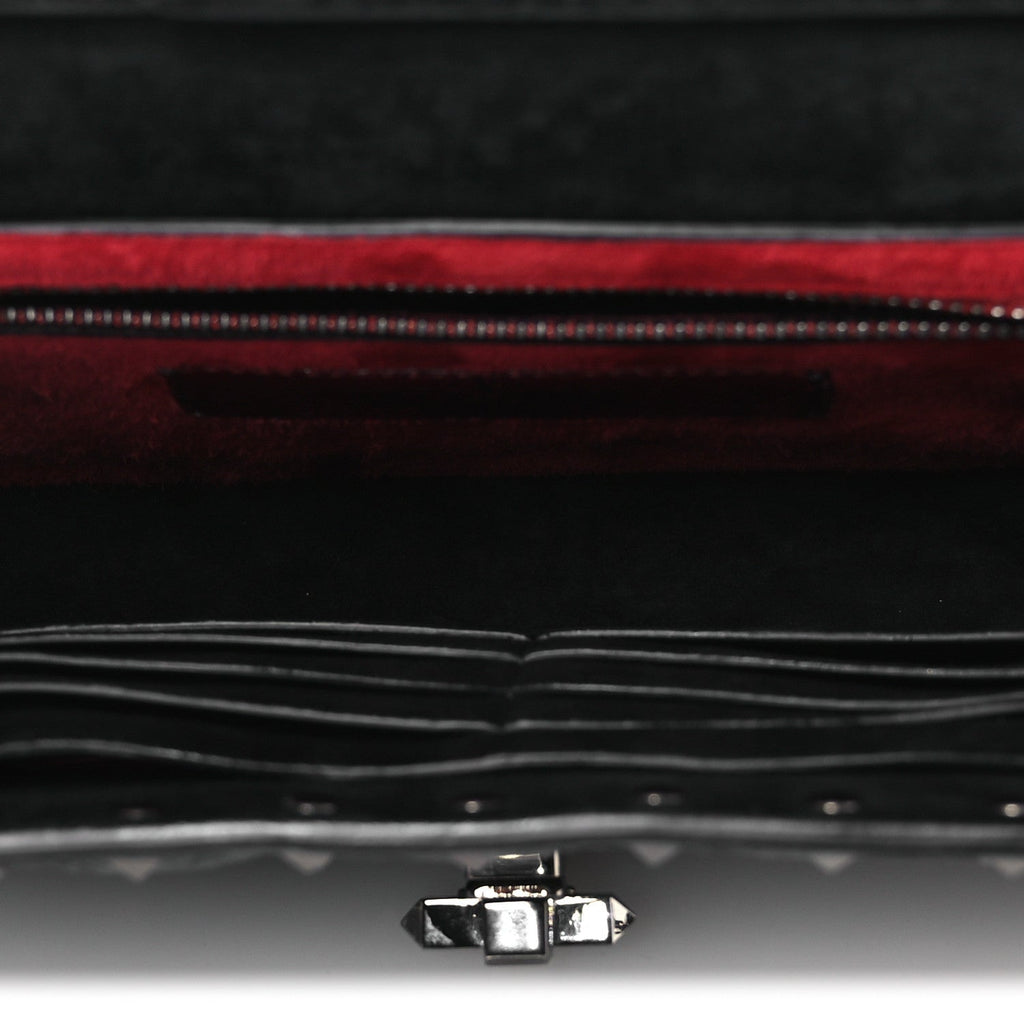 Craquele Nappa Rockstud Spike Wallet on Chain Black