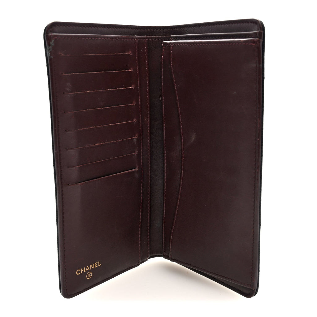 Caviar Quilted Yen Wallet Black