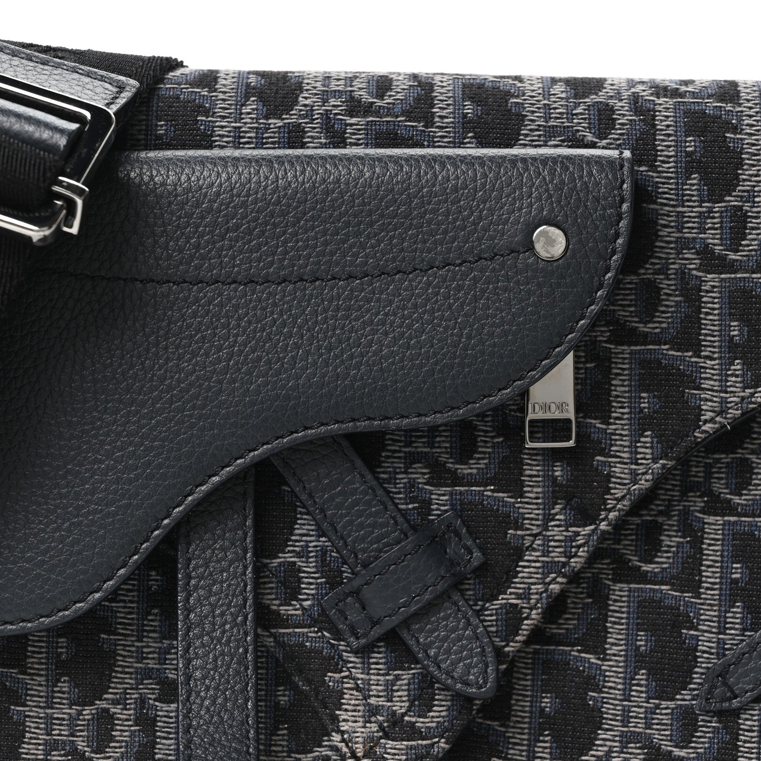 Oblique Saddle Messenger Pouch Blue Black
