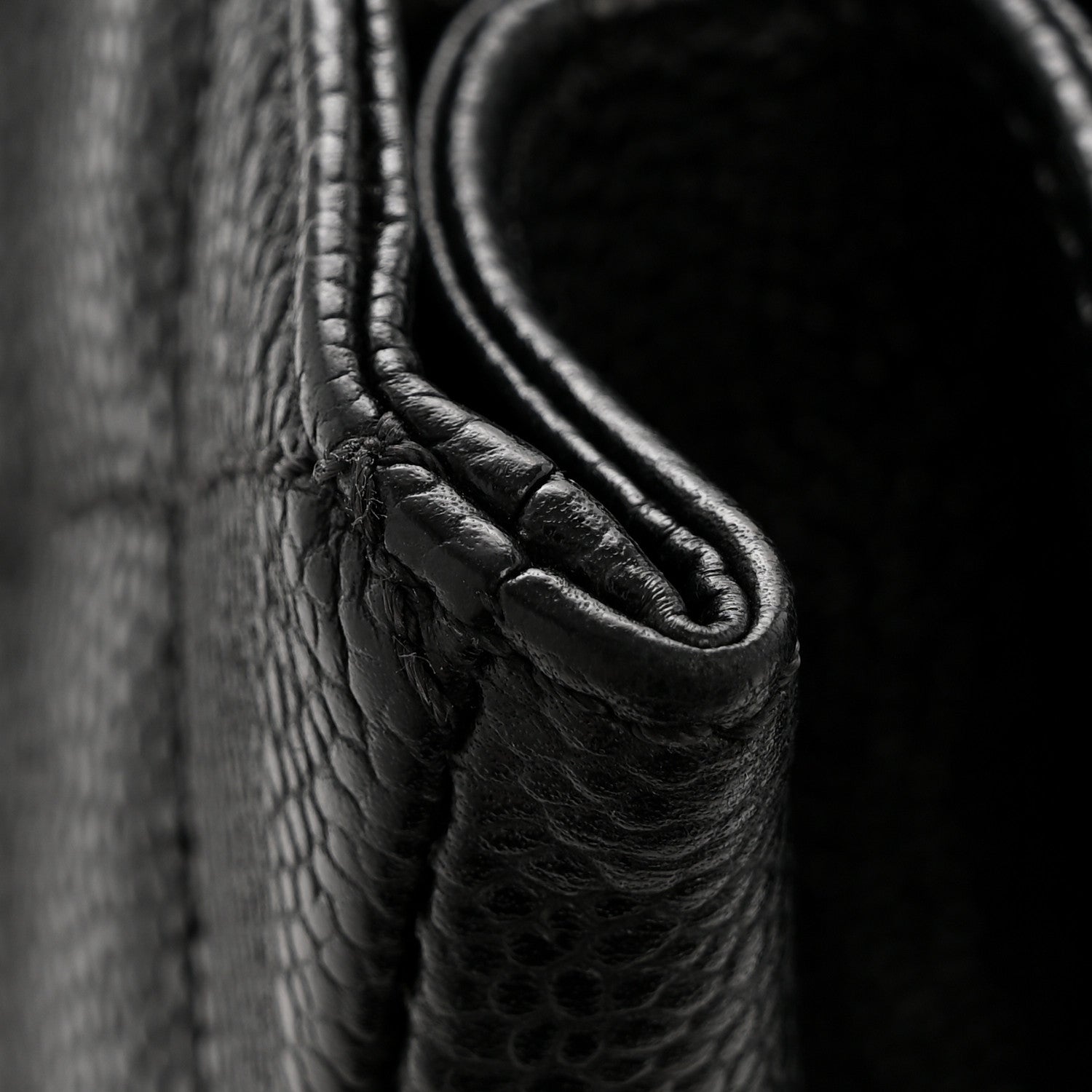 Caviar Quilted Grand Shopping Tote GST Black
