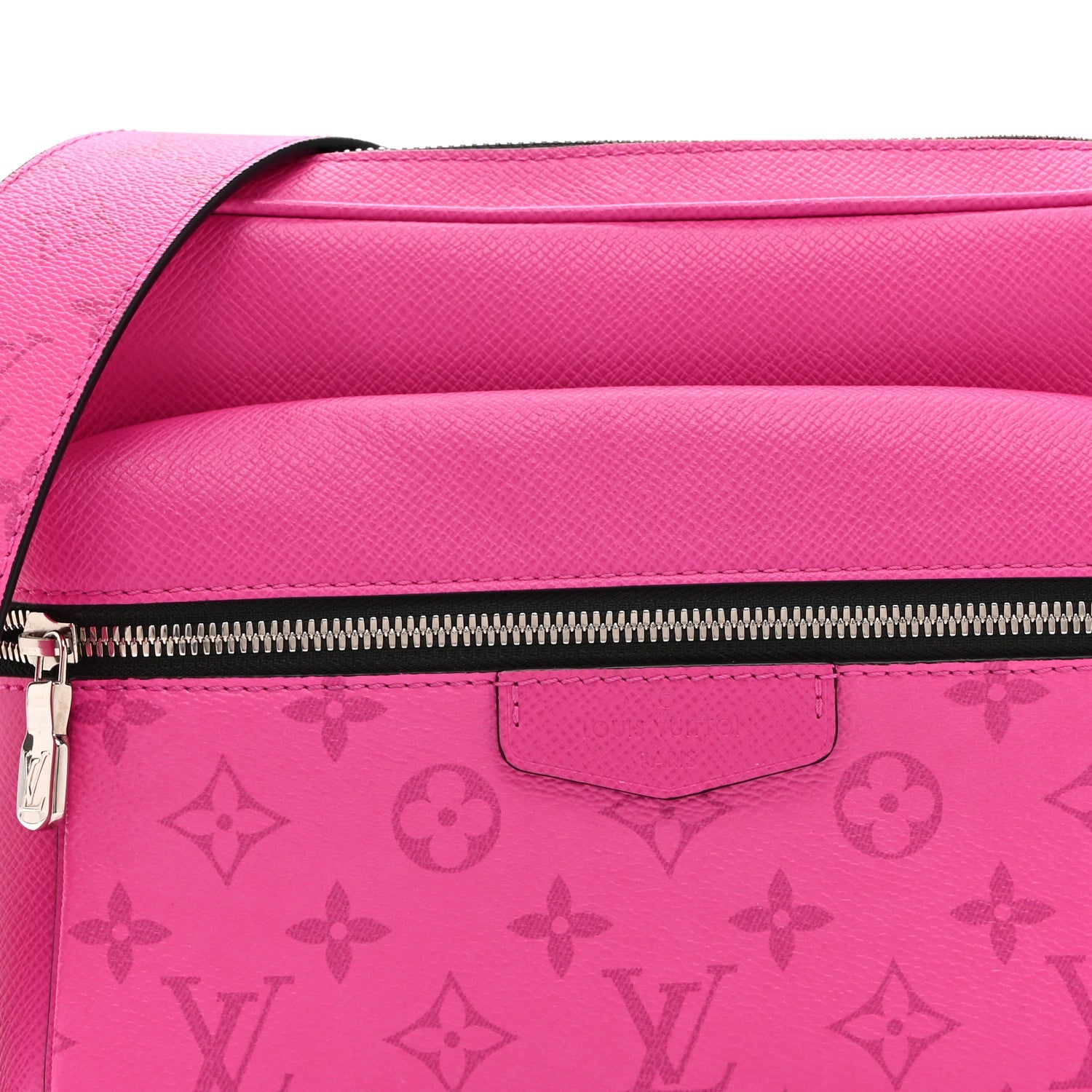Taigarama Outdoor Messenger Fuchsia