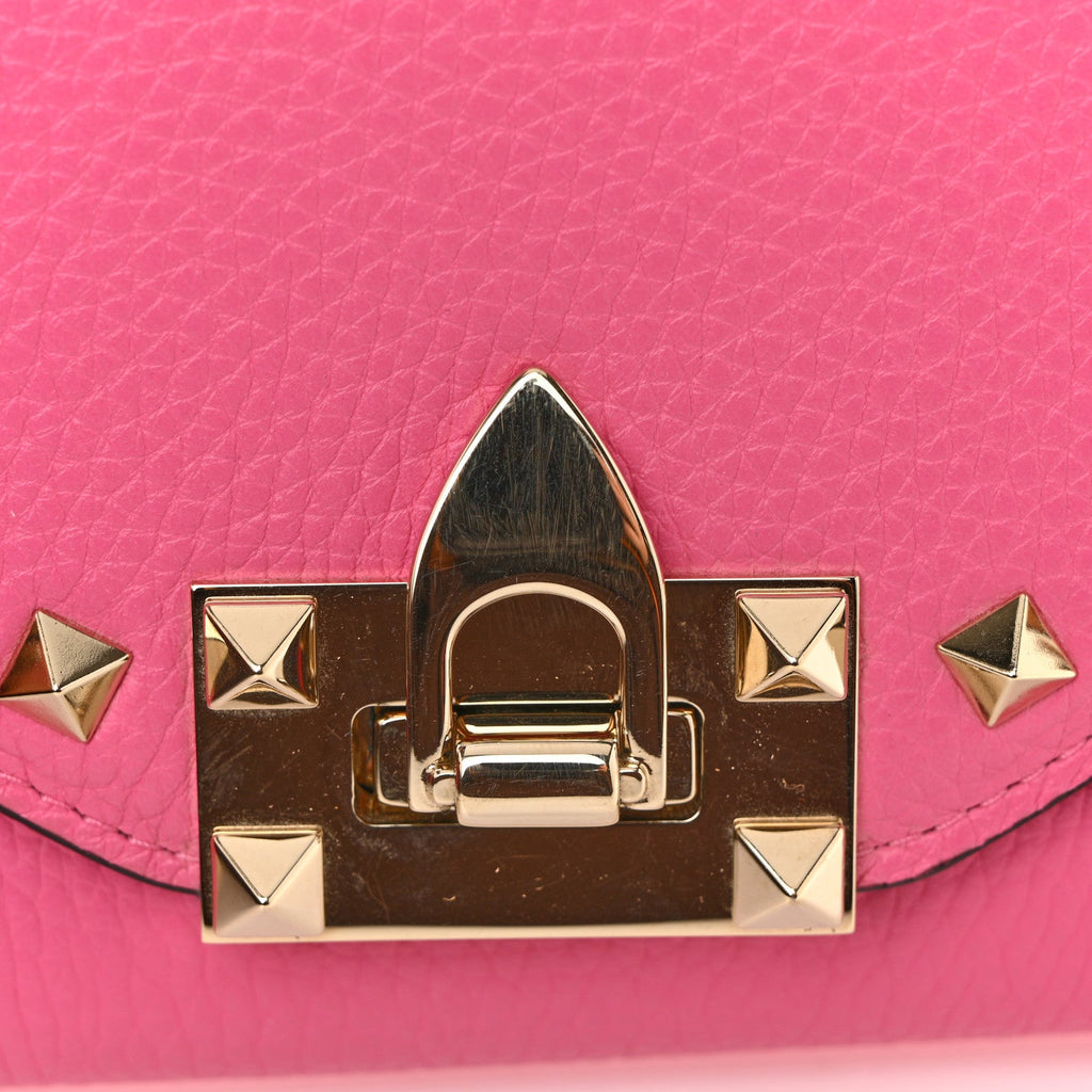 Pebbled Calfskin Rockstud Flip Lock Wallet On Chain Feminine Pink