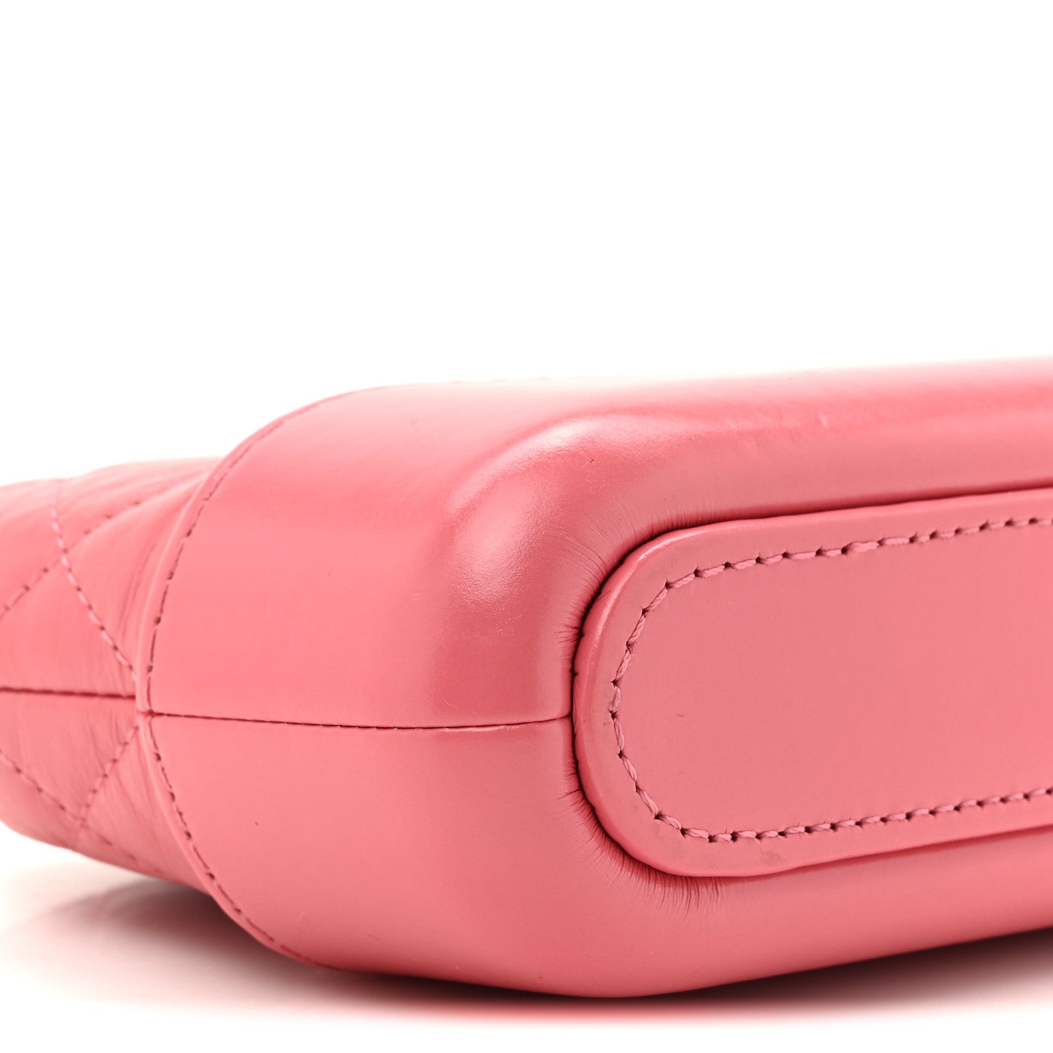 Aged Calfskin Quilted Small Gabrielle Clutch With Chain Pink