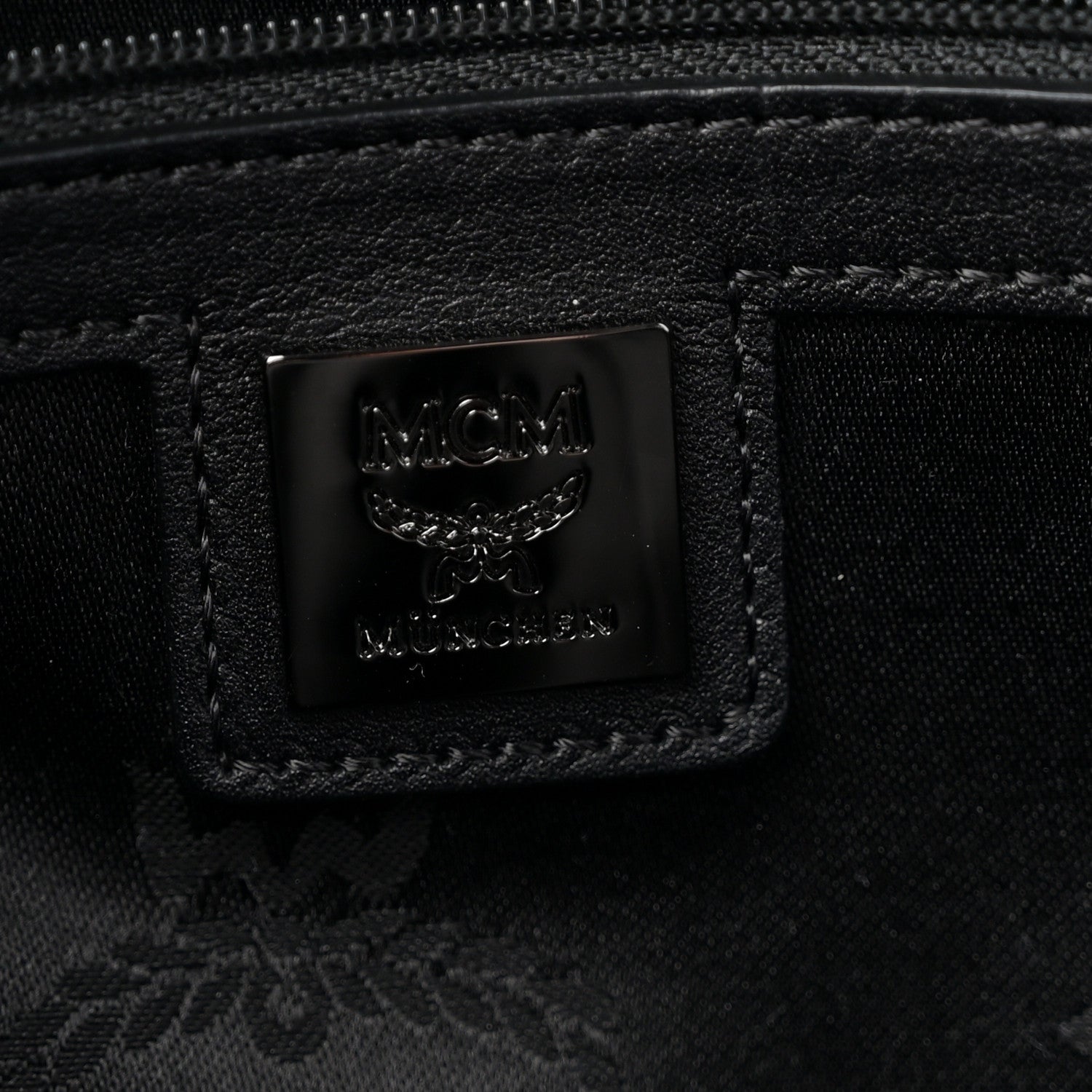 Visetos Medium Sprinkle Stud Stark Backpack Black