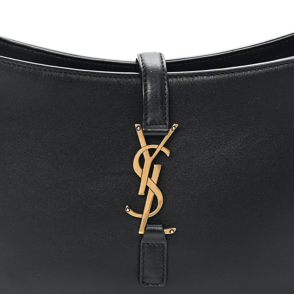 Smooth Calfskin Le 5 A 7 Hobo Black