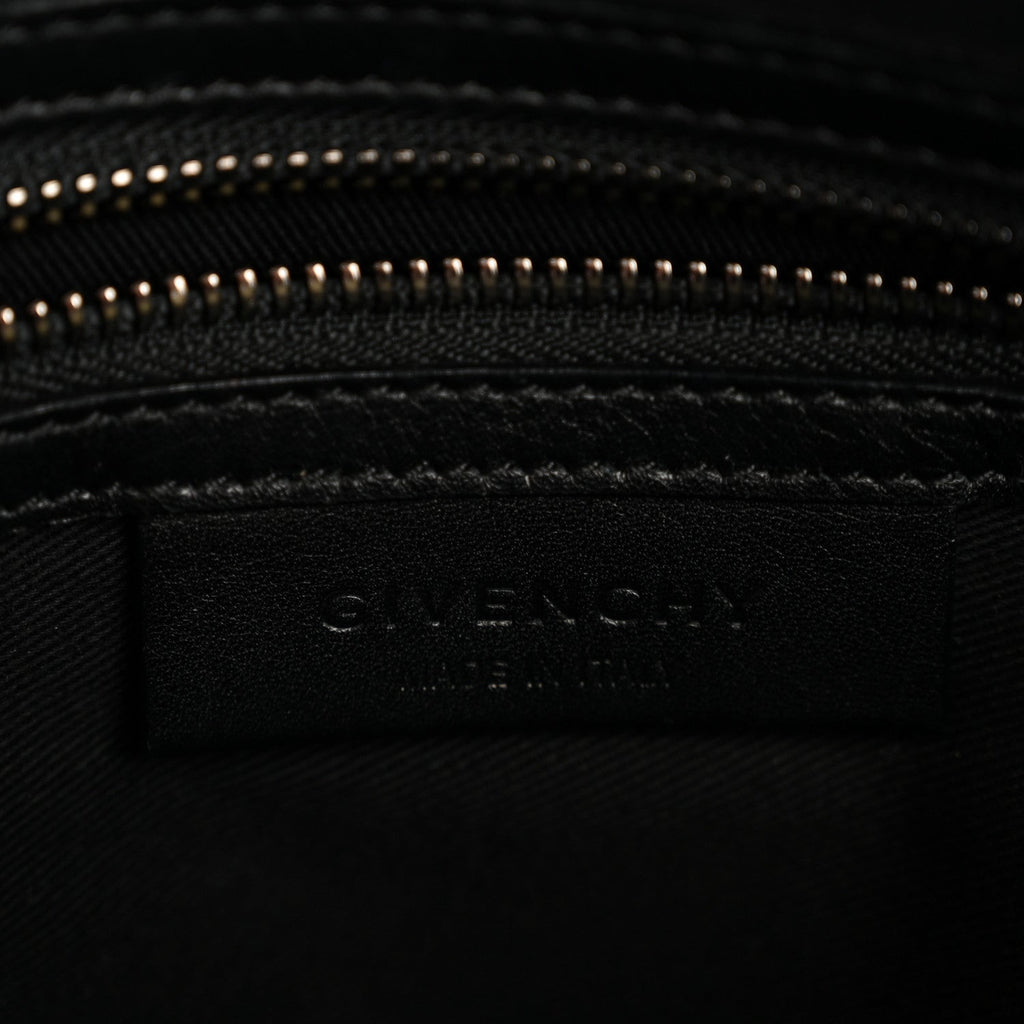 Shiny Lord Calfskin Medium Antigona Black
