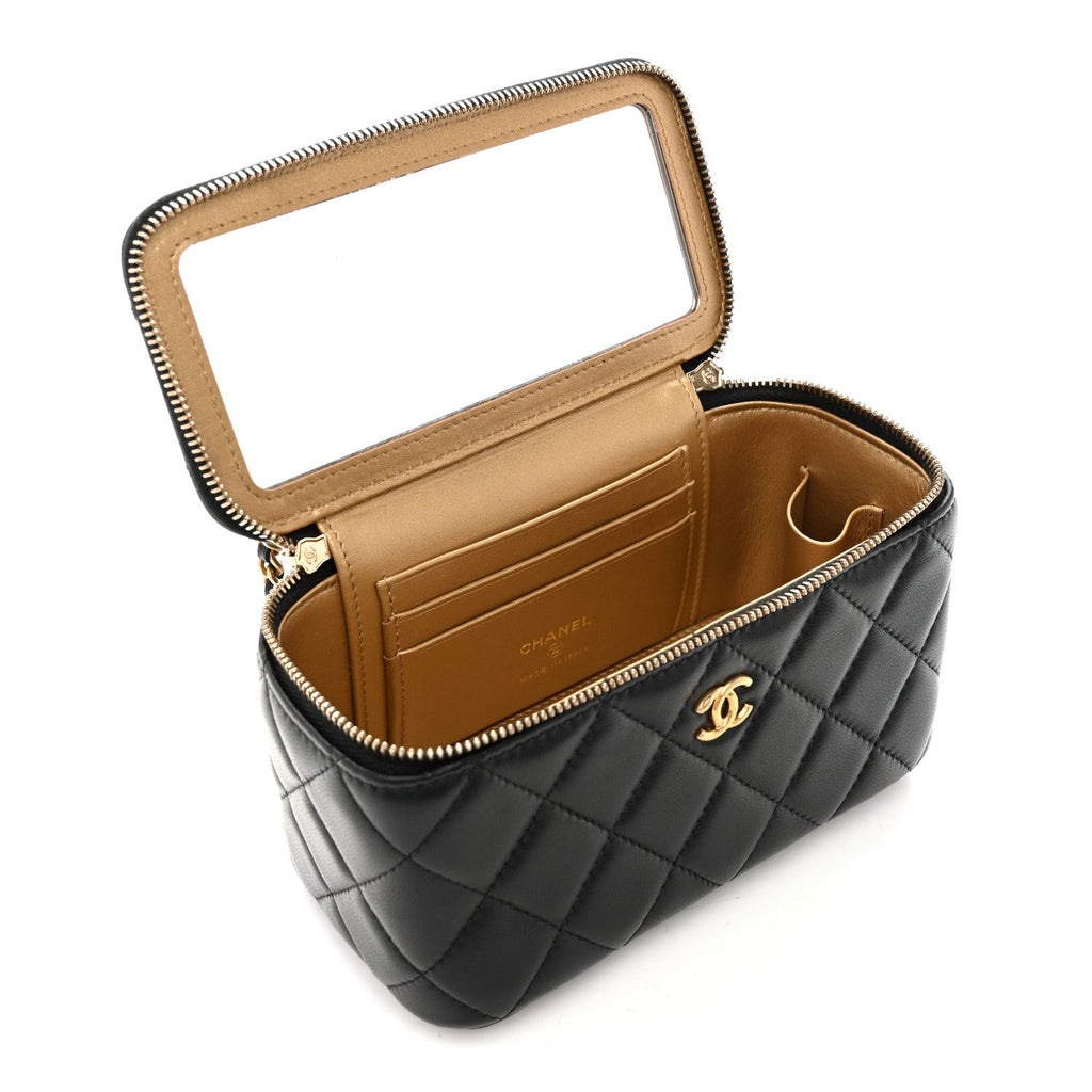Lambskin Quilted Pearl Crush Small Vanity Case With Chain Black