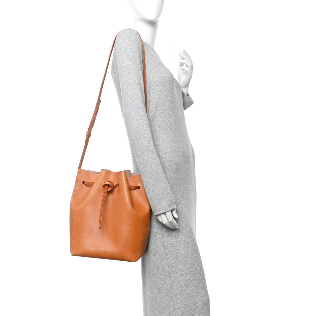 Vegetable Tanned Calfskin Bucket Bag Cammello Rosa