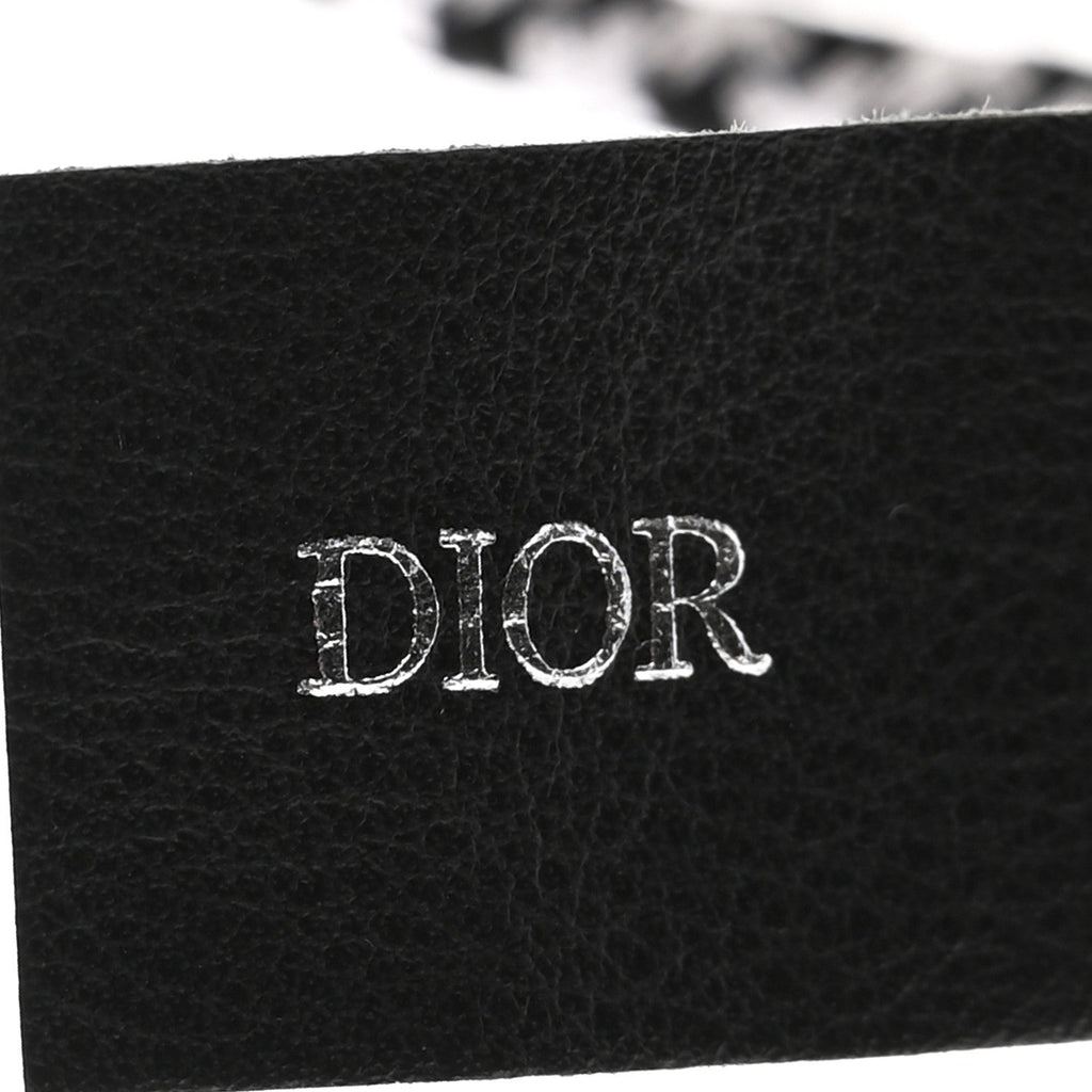 Plexiglass Vertical Pouch Translucent