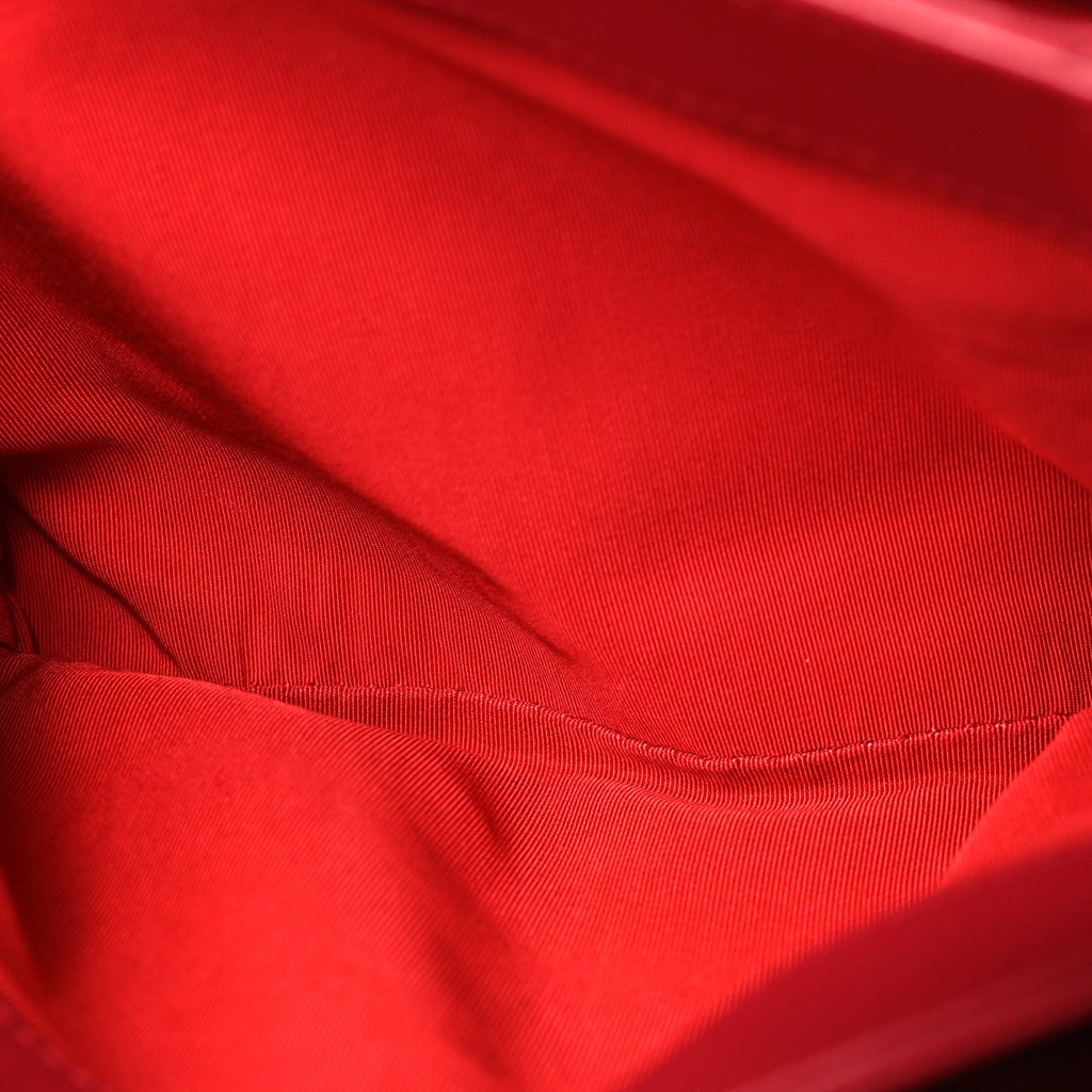 Calfskin Small Tramezzo Flap Red