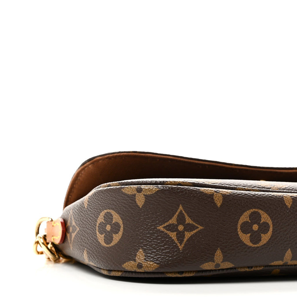 Monogram Ivy Wallet On Chain