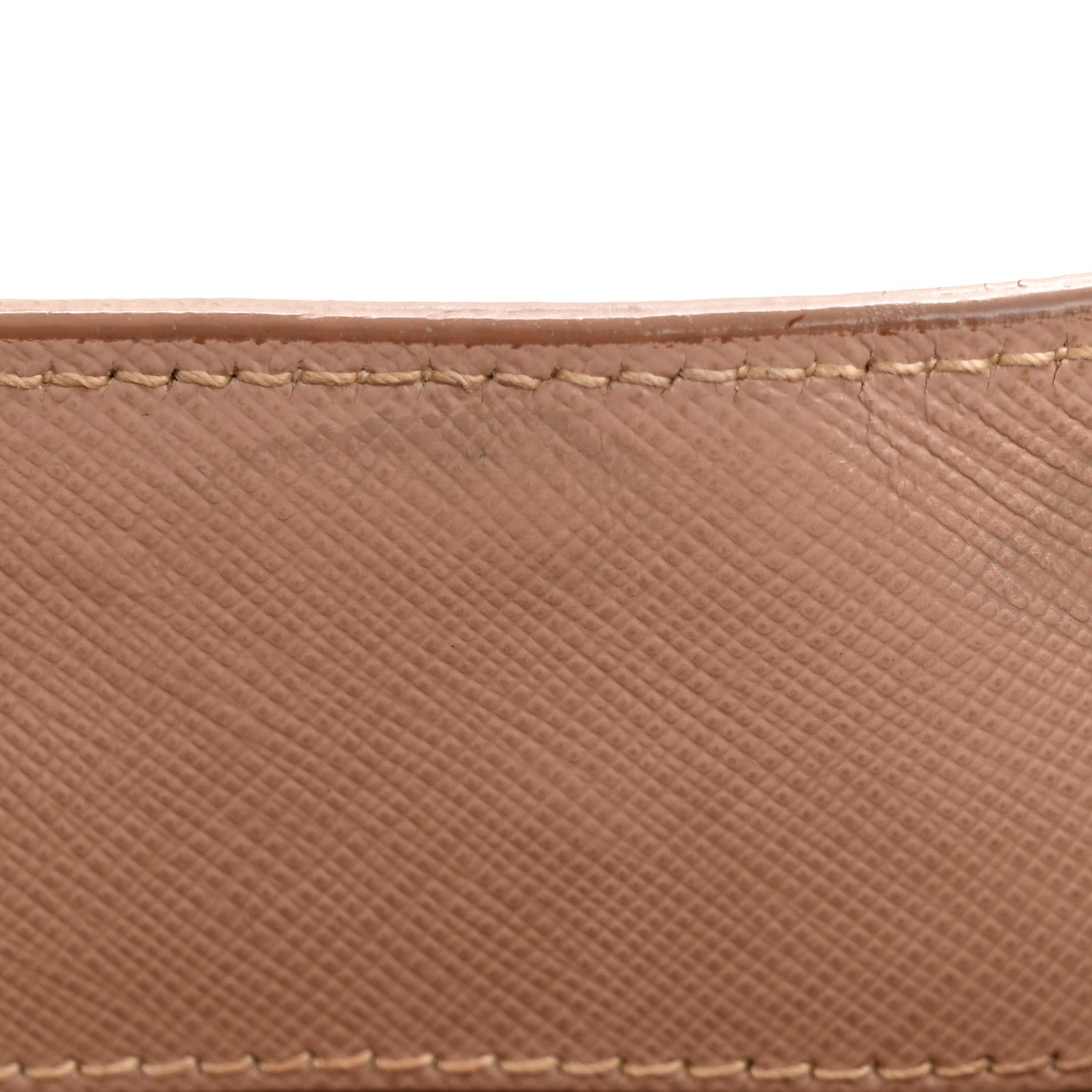 Saffiano Lux Medium Tote Cammeo