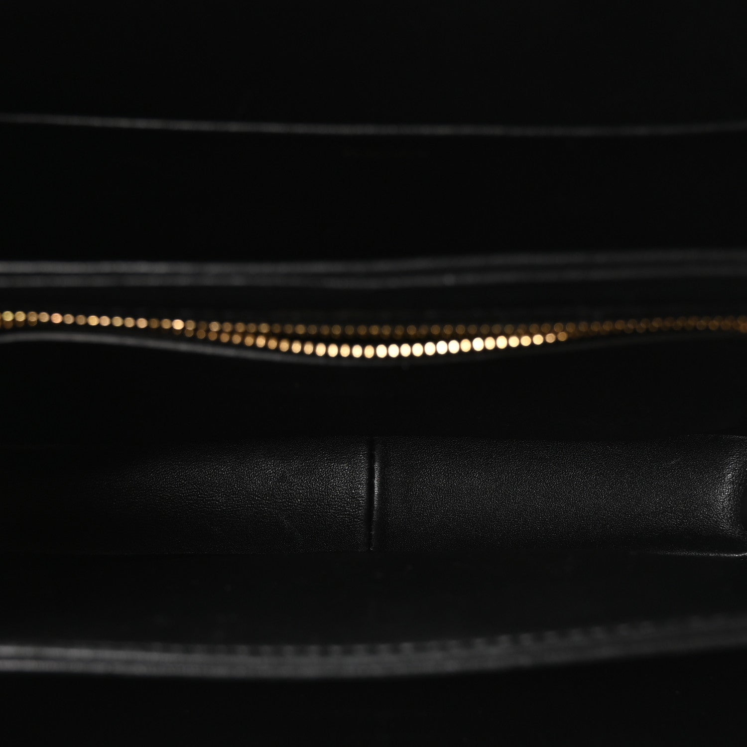 Shiny Calfskin Medium Triomphe Black