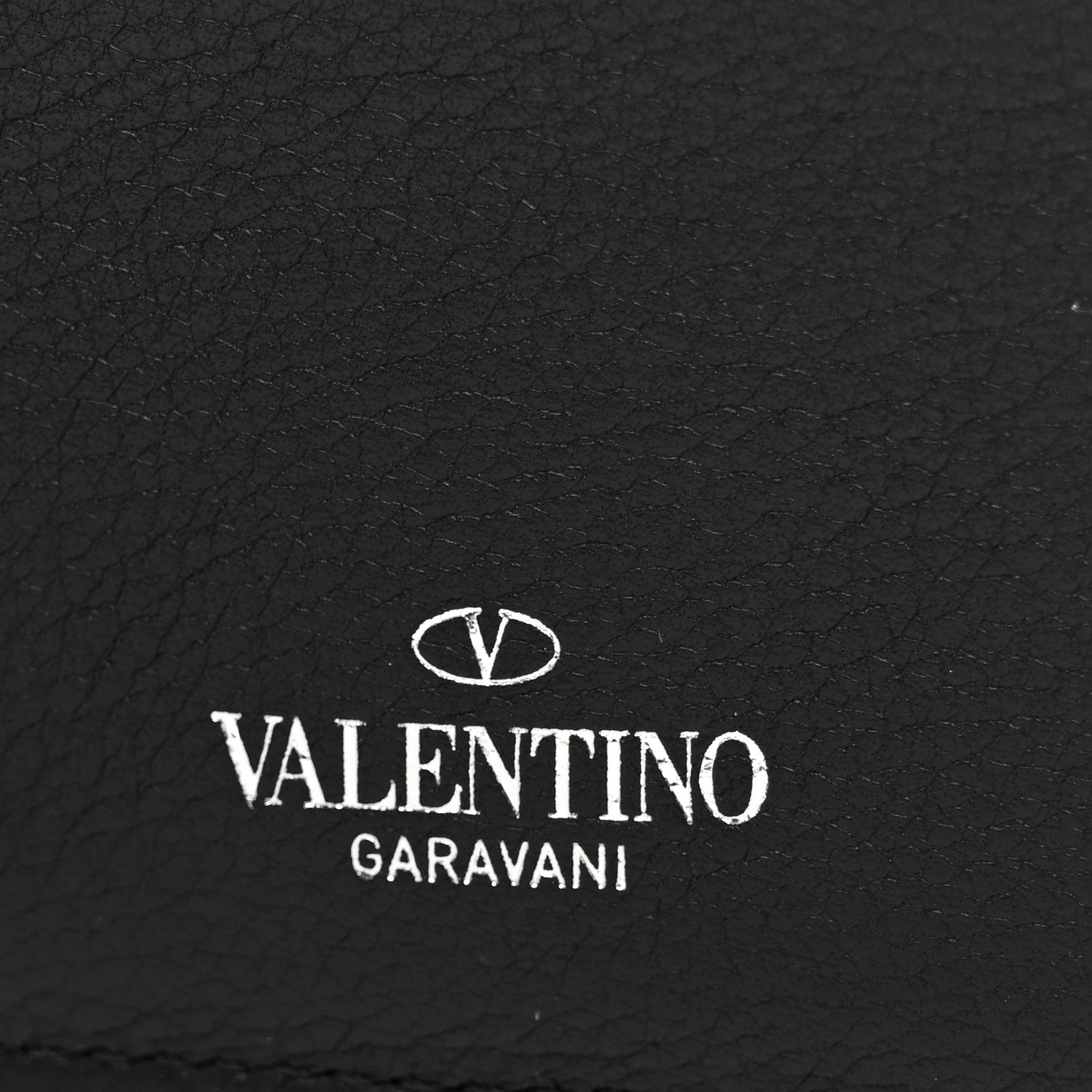 Calfskin Go Logo Bi-Fold Wallet Black
