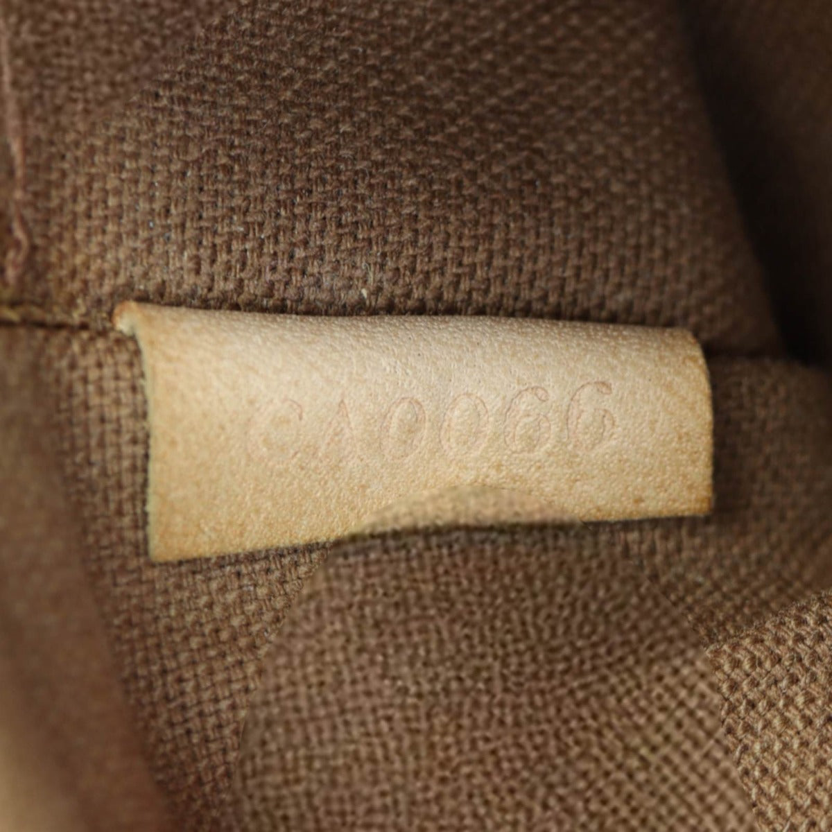 Louis Vuitton Tulum GM Monogram