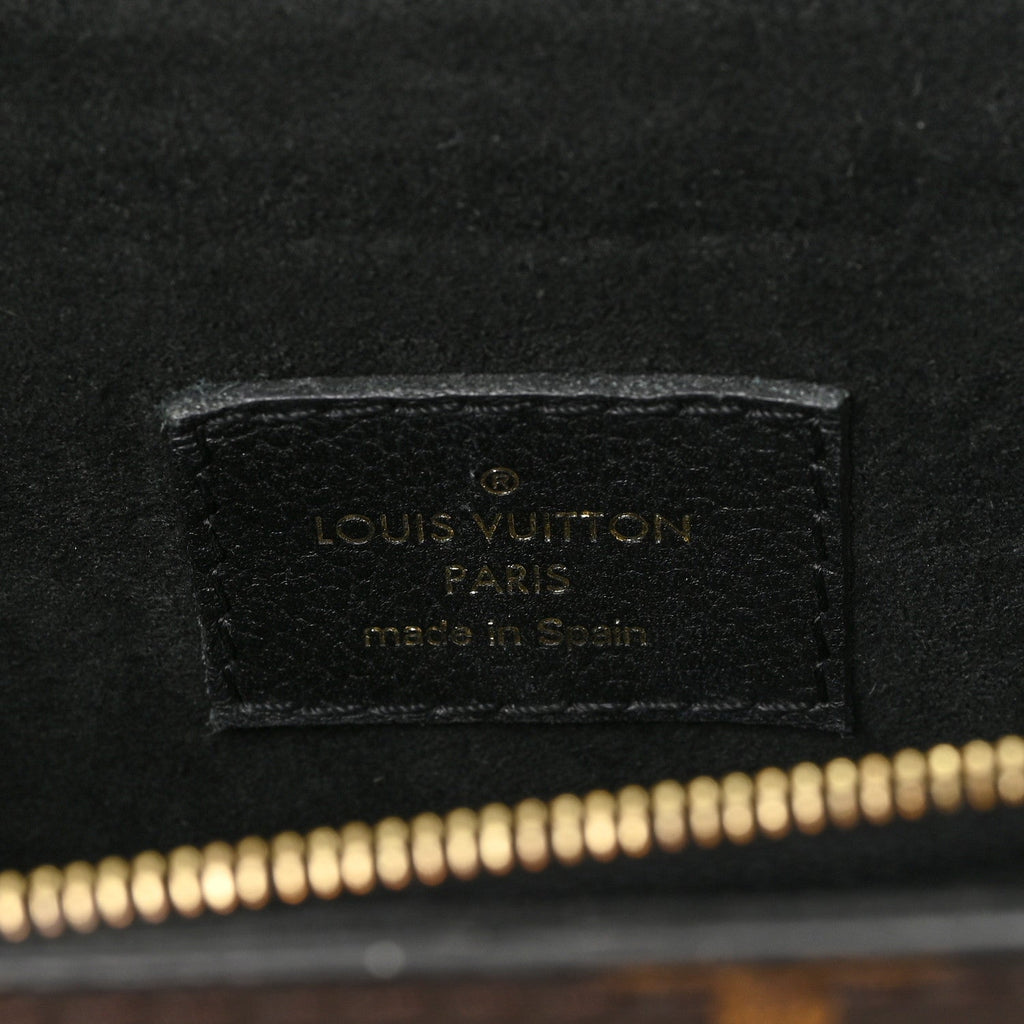 Monogram Victoire Black