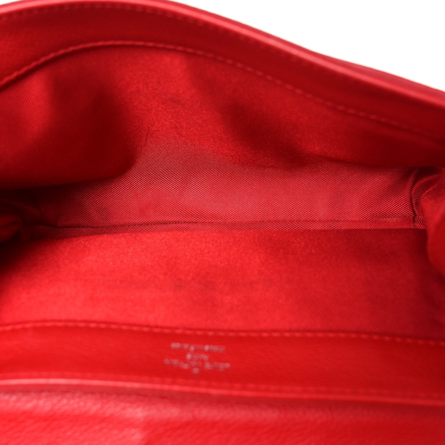 Calfskin Lockme II Chain Bag BB Rubis