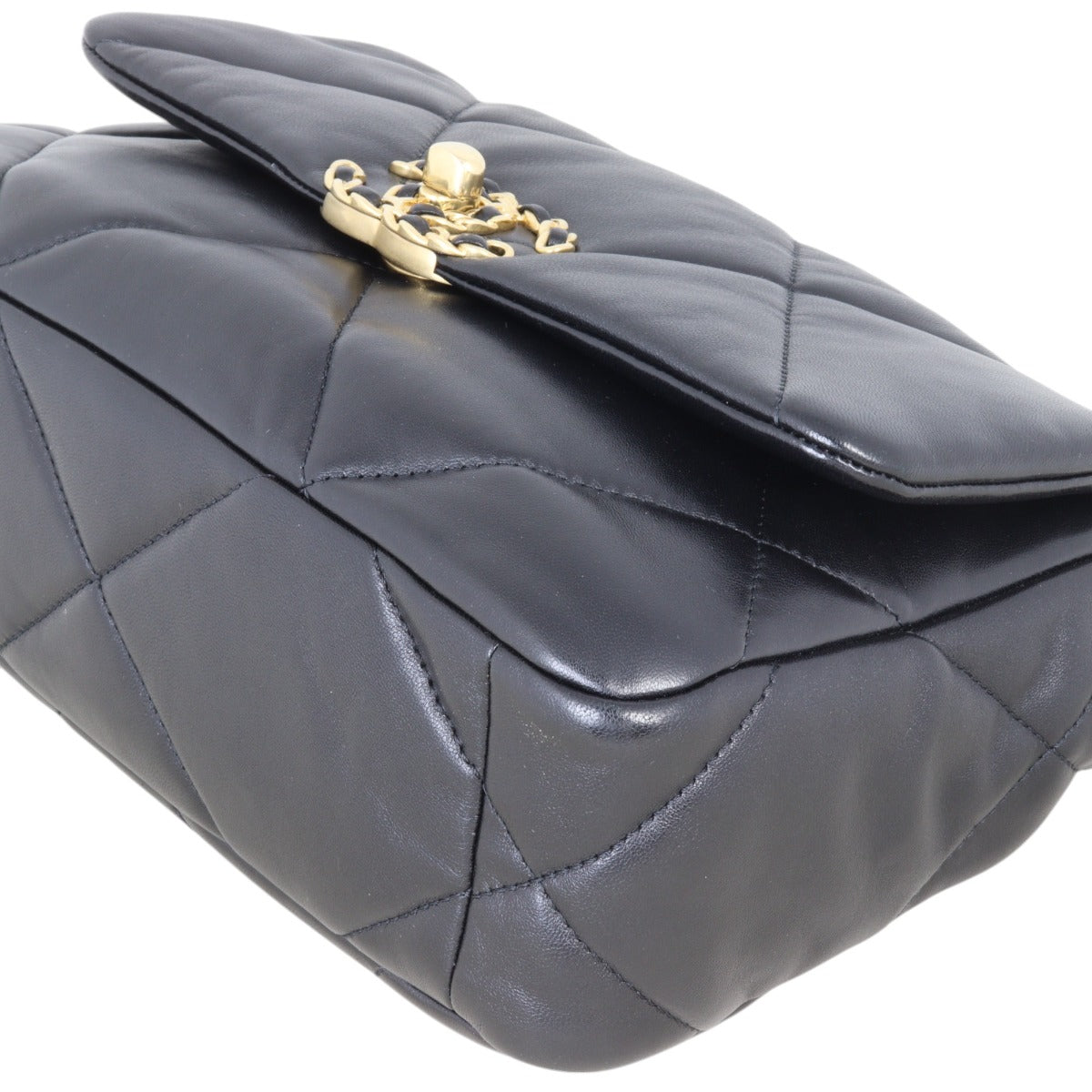 Chanel 19 Flap Bag Medium