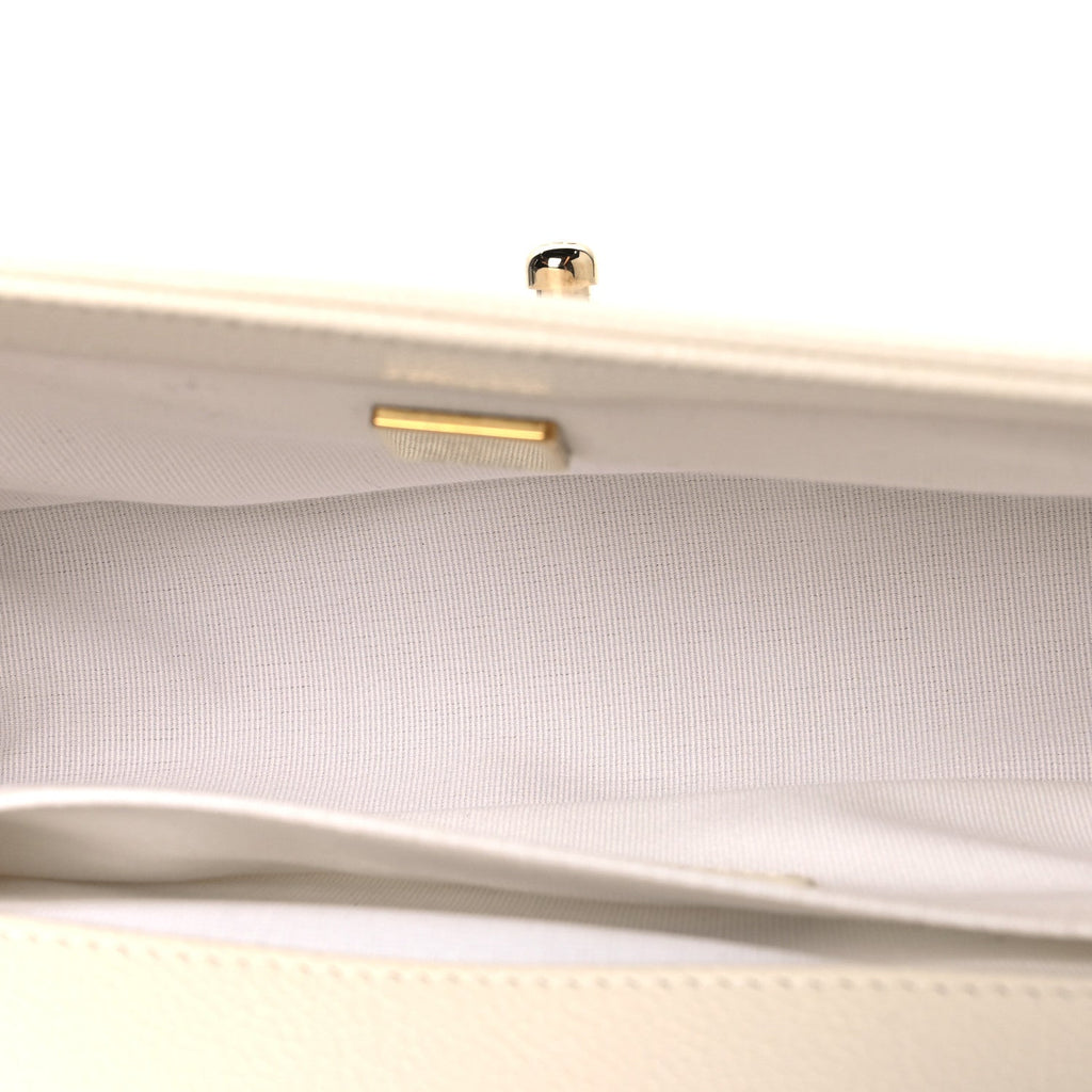 Caviar Quilted Medium Boy Flap White