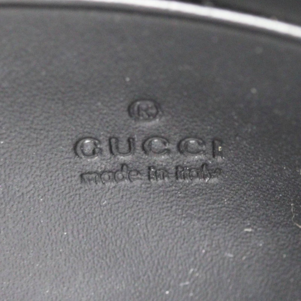 Gucci Interlocking G Wallet on Chain