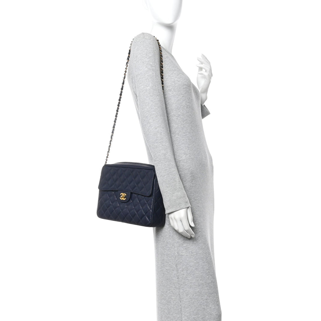 Caviar Quilted CC Shoulder Bag Navy